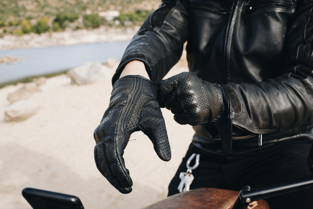 Jak wybrać idealne rękawice motocyklowe?