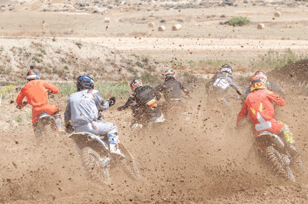 Wyścigi w terenie - enduro i motocross.